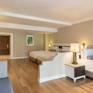 Garden Floor Room
